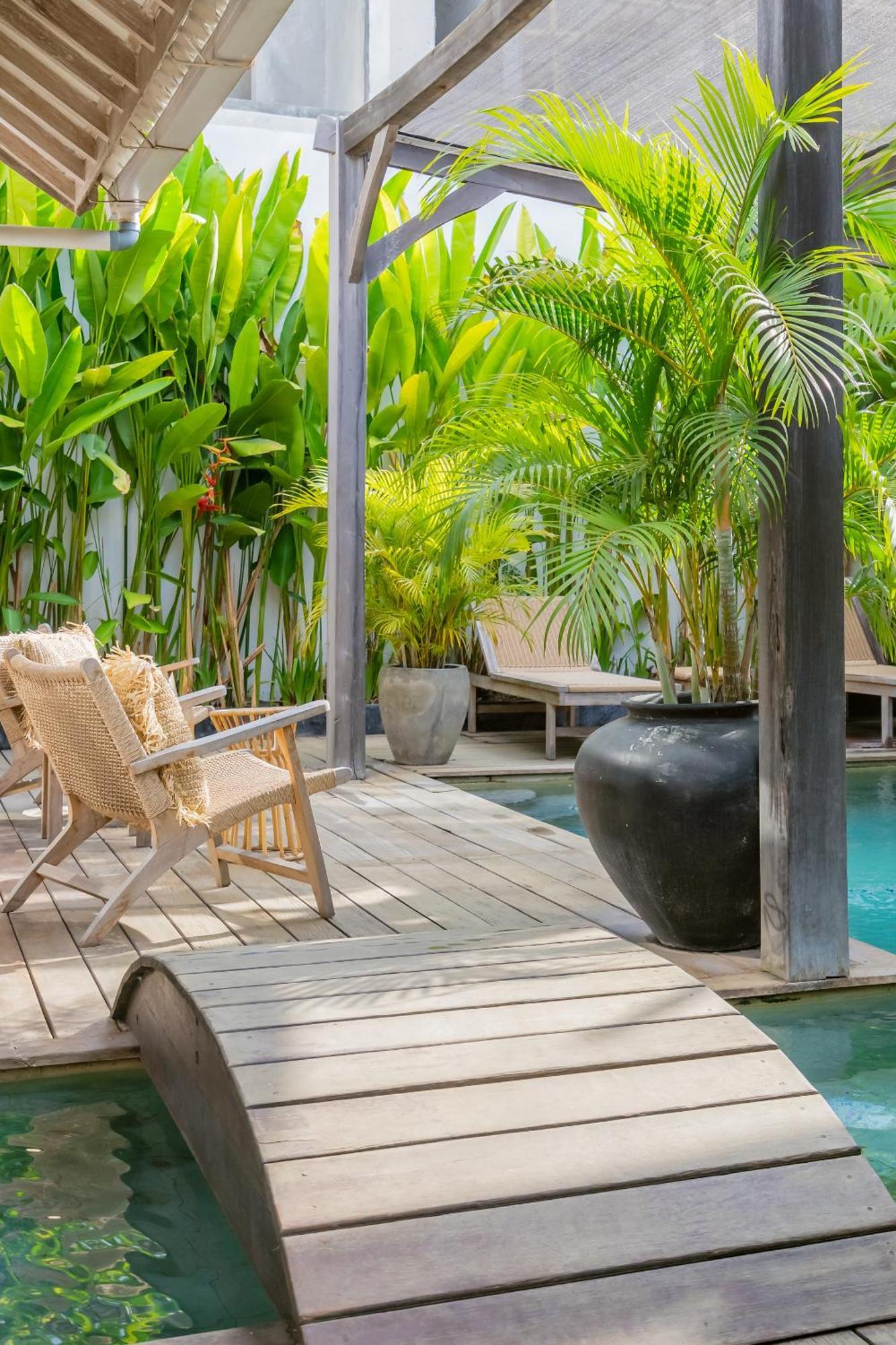Mundaka Villa By Betterplace Canggu Extérieur photo