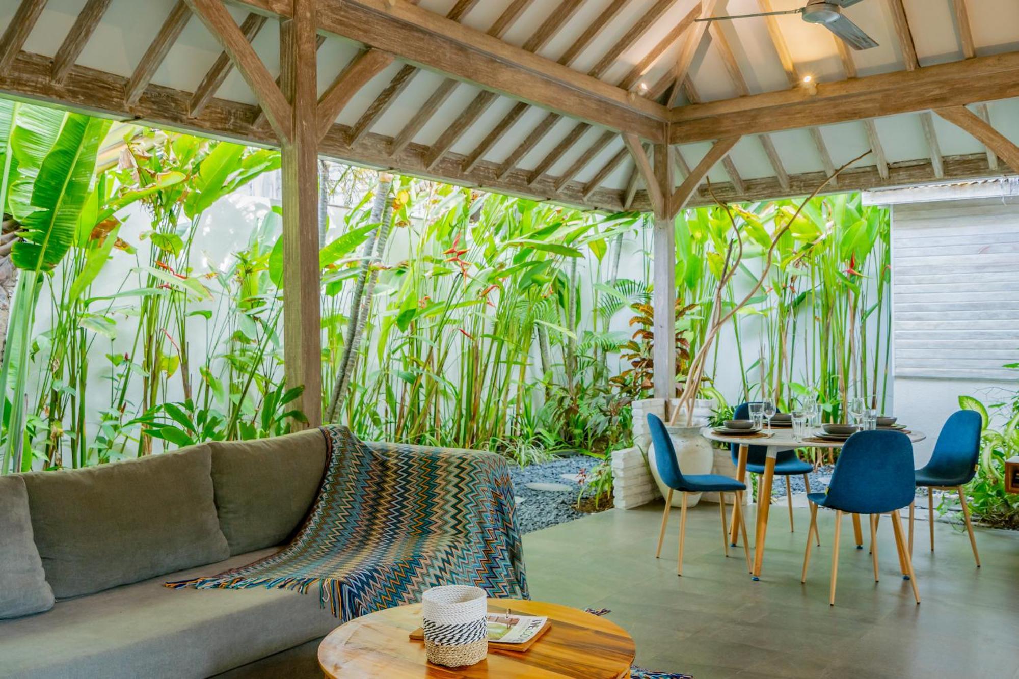 Mundaka Villa By Betterplace Canggu Extérieur photo