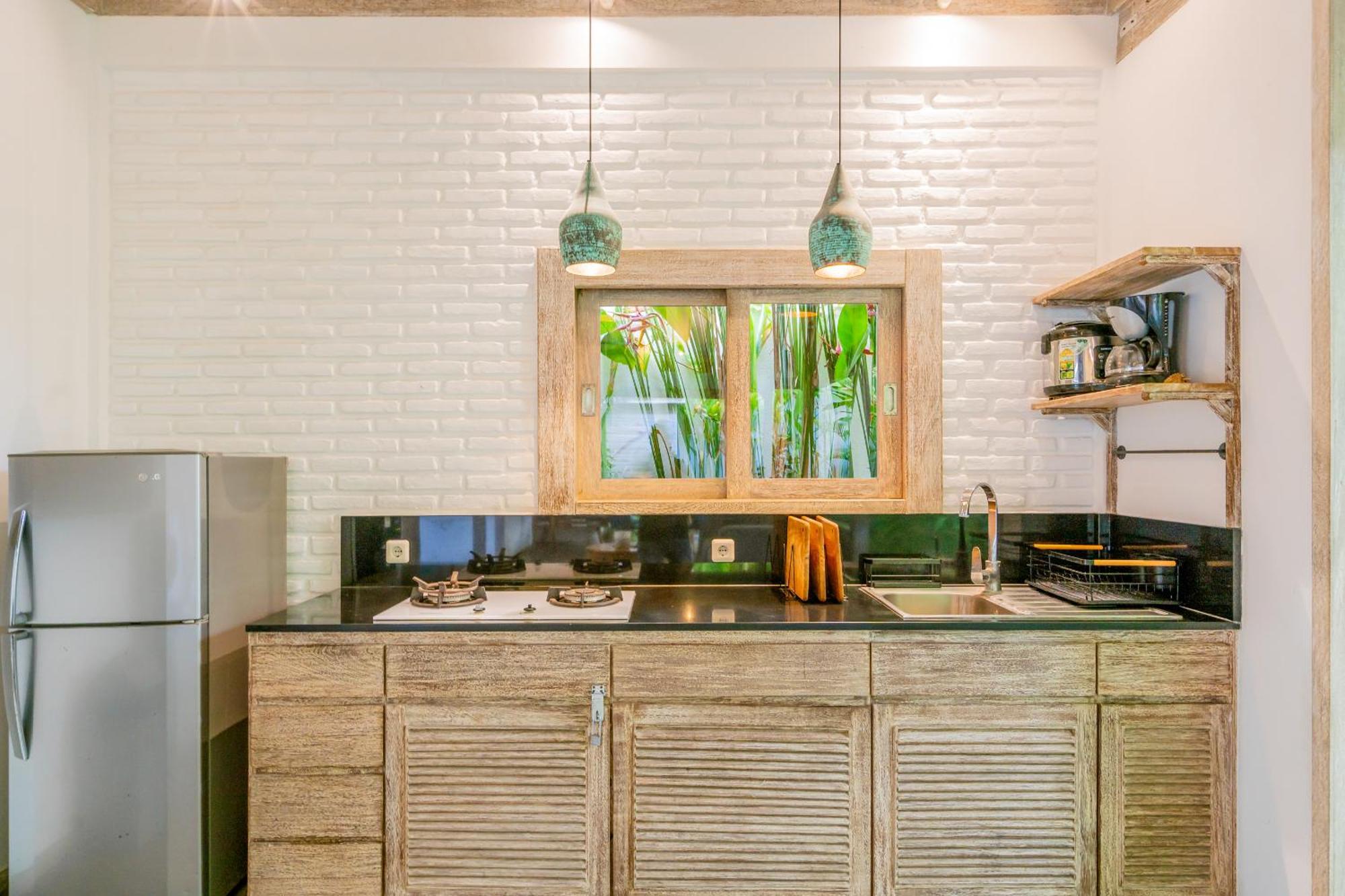 Mundaka Villa By Betterplace Canggu Extérieur photo